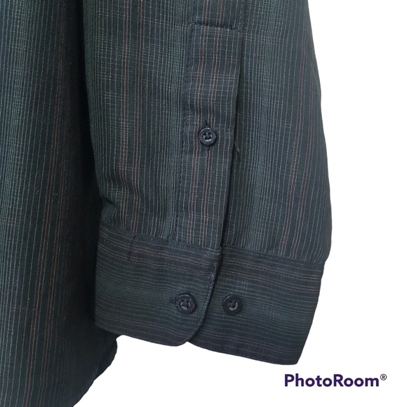 Haggar Luxury Microfibre Striped Long Sleeved Button Down Shirt - Picture 4 of 7